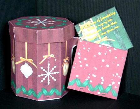 Holly Mug Gift Box Set by Lynn Butters
