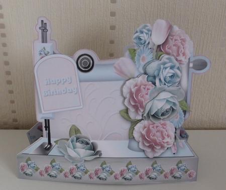 Sewing Machine with Mixed Bouquet Mini Kit by Lynn Butters