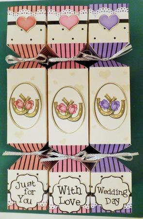 3D Wedding Horseshoes & Roses Cracker Gift Favour Boxes by Lynn Butters