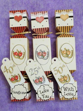3D Annniversary Horseshoes & Roses Cracker Gift Favour Boxes by Lynn Butters
