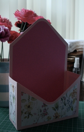 FLOWER BOX ENVELOPE 3d Valentines Mothers Day Weddings Birthdays by Lynne Brown