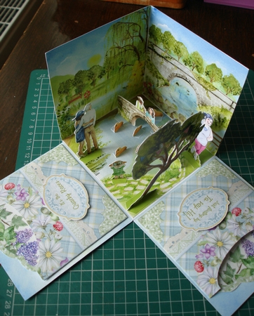 Its the Quacky Races Exploding Box Room for a Surprise Kit by Lynne Brown