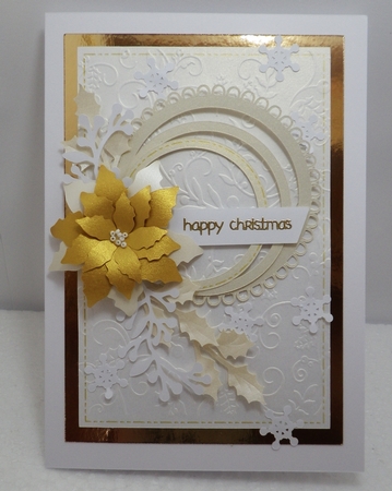 Poinsettia and circles topper by Lyn Simms