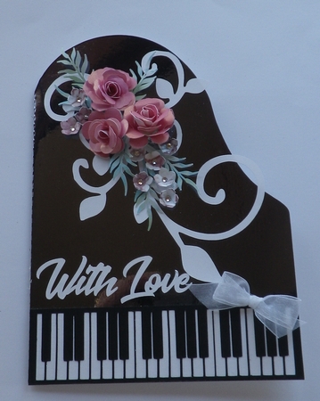 Piano card by Lyn Simms