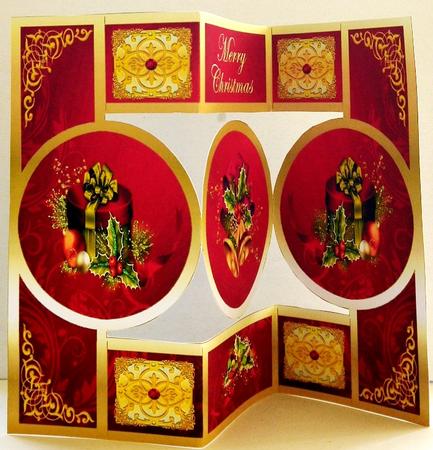 Christmas Circle Shutter - Red and Gold by Margaret Dittmann