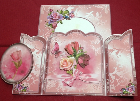 Beautiful Flora Gate Fold Card Kit by Margaret Hanning