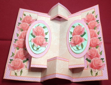 3D Double Concertina Pop-out  by Margaret Hanning