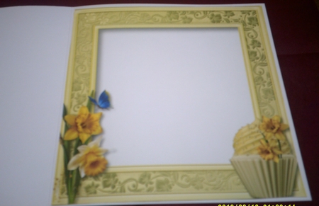 Spring Daffodils Cupcake Mini Kit by Margaret Hanning