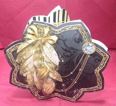 Golden Christmas - Petal Shaped Card Mini Kit by Margaret Hanning