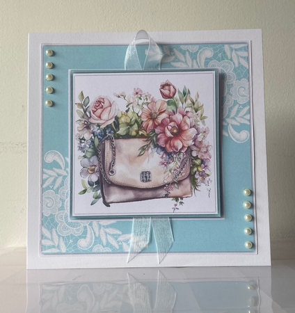 8x8 Mini Kit, Gorgeous Flower Bags  by Margaret Holt