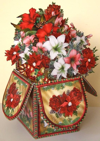 CHRISTMAS FLOWERS - 3D POP UP BOX CARD KIT by Margaret McCartney