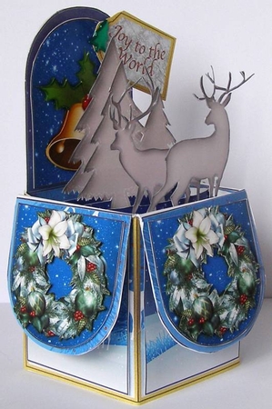 Christmas Deers Pop Up Box by Margaret McCartney
