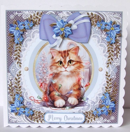 Kitty in a Christmas tangle card front 3 by Margaret McCartney