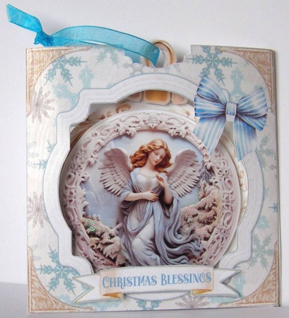 Trimming the Tree 19 - Pocket Bauble Surprise Kit by Margaret McCartney