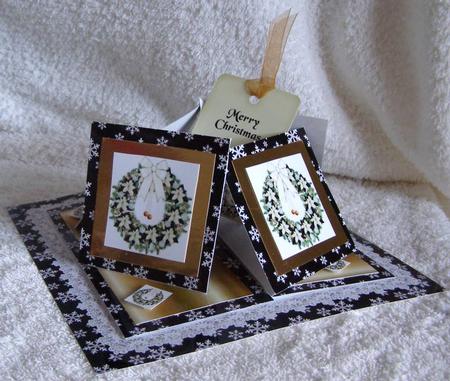 Christmas Wreath Quad Easel Card Kit by Margaret McCartney