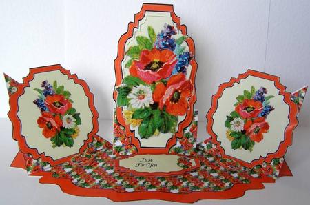 Triple Twist Easel Card - Poppies by Margaret McCartney
