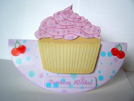Pink Cup Cake Wobble Card by Margaret McCartney