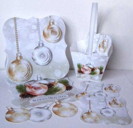 Glamour Christmas Easel Kit with Basket by Margaret McCartney