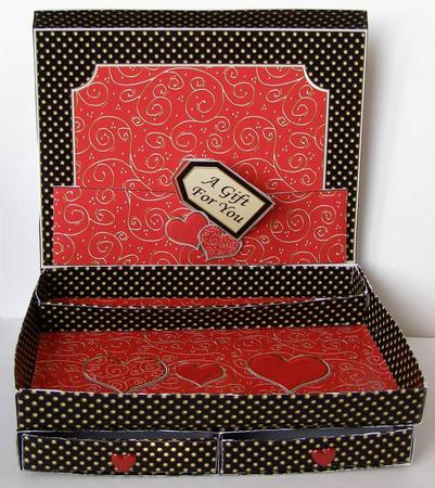 3D Stylish Spots and Swirls Top Drawer Gift Set Kit by Margaret McCartney