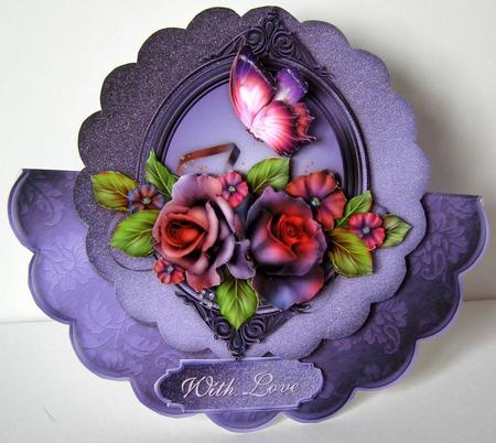 Berrylicious Roses Scallop Wobble Card Mini Kit by Margaret McCartney