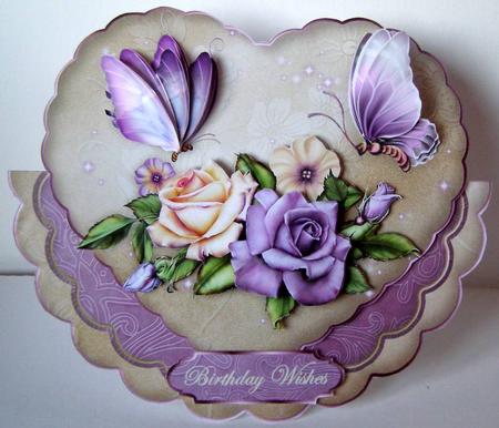 Heritage Roses Heart Shaped Scallop Wobble Card Mini-kit by Margaret McCartney