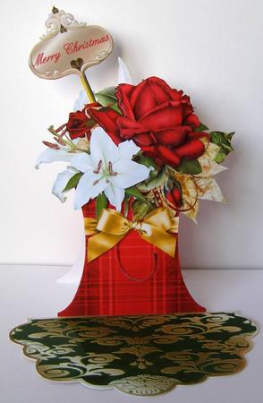 Everlasting Bouquet Easel - Christmas by Margaret McCartney