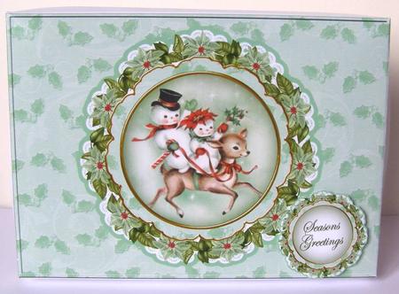 Reindeer Trio Christmas Ddoily 7x5in Presentation Box m Kit by Margaret McCartney