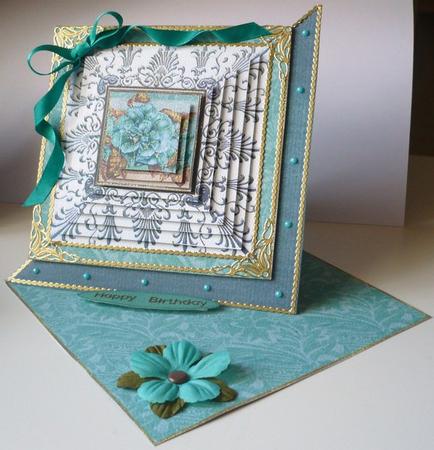 Diagonal Fold Pyramid Card & Envelope Kit 2 by Margaret Skinner