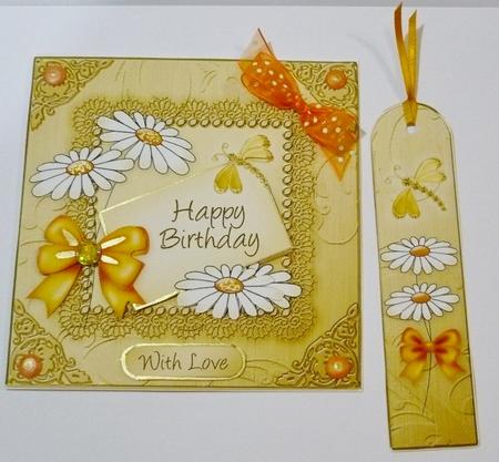 Daisies on Metallic Lace Quick Card with 3D Decoupage by Margaret Skinner