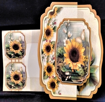 Sunflowers - Foldback Card Mini Kit by Margarette Blakeborough