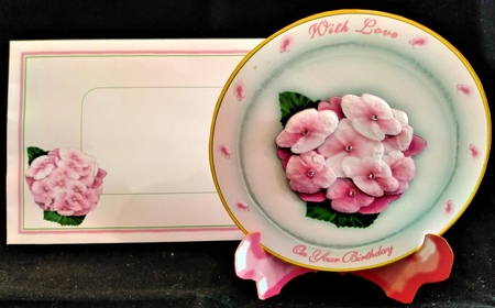 Hydrangea Plate and Stand with Step by Step by Margarette Blakeborough