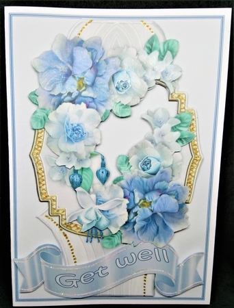 Card Topper Vintage Roses by Margarette Blakeborough