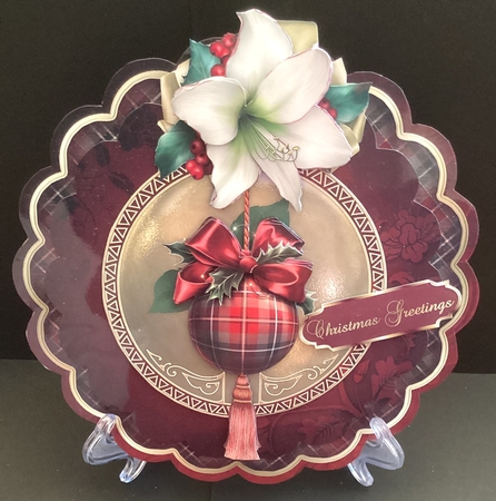 A Scottish Christmas - Scallop Wobble Card Mini-Kit by Maria Arnold