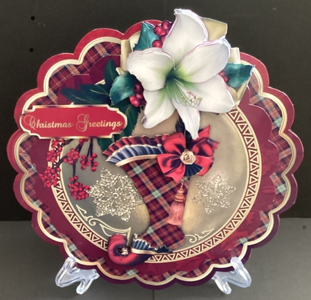 A Scottish Christmas Stocking - Scallop Wobble Card Mini-Kit by Maria Arnold