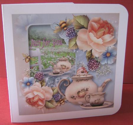 Time for Tea with English Roses Pyramid by Maria Arnold