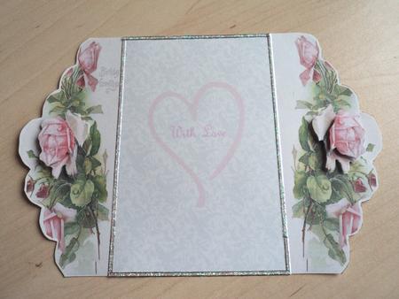 Roses for You Scallop Gate Fold by Marijke Kok