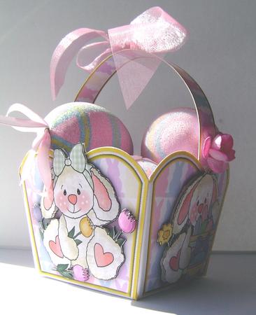 Treat Basket - the Hunt is On by Marilyn Clarke
