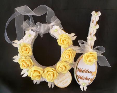 3D Wedding Horseshoe & Wooden Spoon by Maz Kfk
