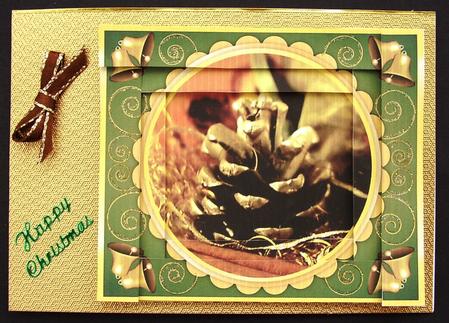 Christmas Pine Cone Spiral Edge Stacker by Maz Kfk