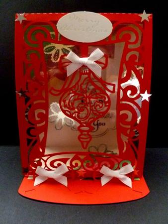 610 Filigree Christmas Easel by Maz Kfk