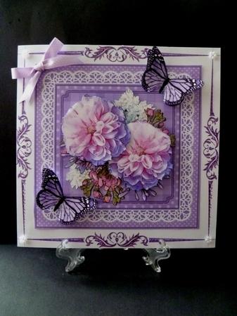 8 x 8 Flowers Butterflies & Lace 3D Decoupage Mini Kit by Maz Kfk
