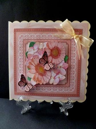 8 x 8 Flowers Butterflies & Lace 3D Decoupage Mini Kit by Maz Kfk