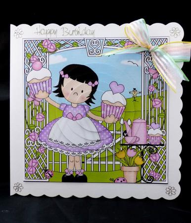 Girlz Suzi's Cupcakes Circle Pyramage Topper by Maz Kfk