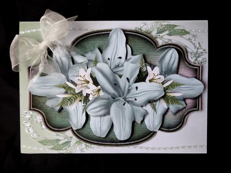 Scallop Topper Vintage Lilies Mini Kit by Maz Kfk