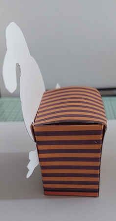 HALLOWEEN  GHOST TOP TREAT BOX by Marion Harding