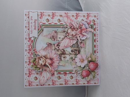 The Sweet Strawberry Patch 10 XL Shaped Card Kit by Marion Harding