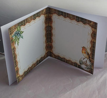 Little Christmas Robin 11 6x6 Simply Cards  by Marion Harding