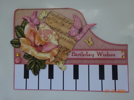 Just Peachy - Piano Shaped Decoupage Card Kit by Marion West