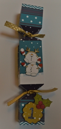 3D Christmas Cracker Boxes Snowballing Snowman Sam & Friend by Martine Smith