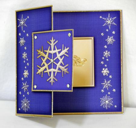 Xmas Snowflake No-hole Fold Back Card by Maurine Tapscott